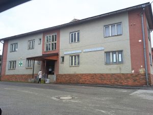 PRI NEMOCNICI BREZNO – POBOČKA